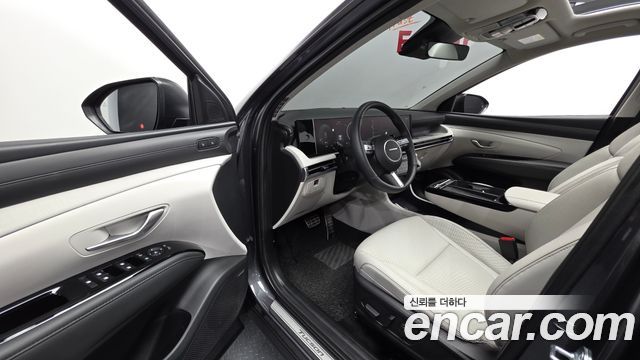 Hyundai Tucson Hybrid (NX4) HEV 1.6 4WD Inspiration 2025 — фото 10