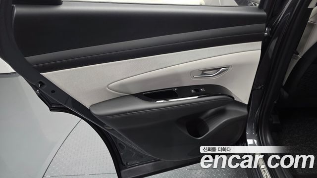 Hyundai Tucson Hybrid (NX4) HEV 1.6 4WD Inspiration 2025 — фото 31