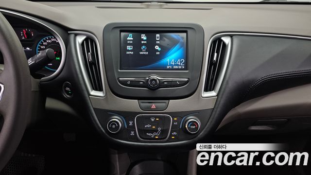 Chevrolet Malibu 1.5 Turbo LS Deluxe 2017 — фото 18
