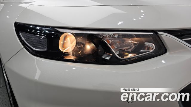 Chevrolet Malibu 1.5 Turbo LS Deluxe 2017 — фото 28