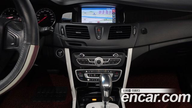 Renault Korea SM5 (New) SE Plus BOSEadition 2012 — фото 16