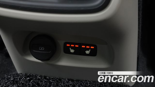 Volvo XC40 B4 Ultimate Bright 2023 — фото 22
