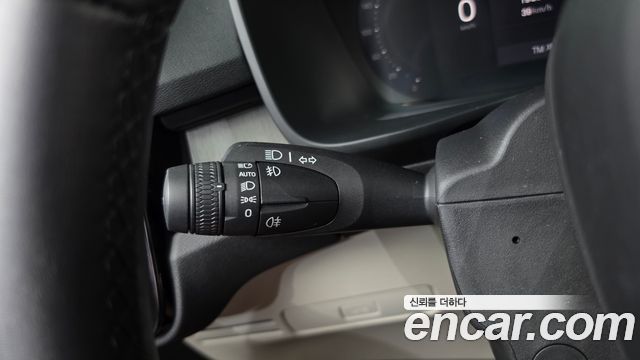 Volvo XC40 B4 Ultimate Bright 2023 — фото 33