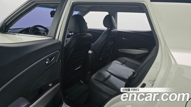 KG Mobility (SsangYong) Tivoli Diesel VX 2WD 2016 — фото 12