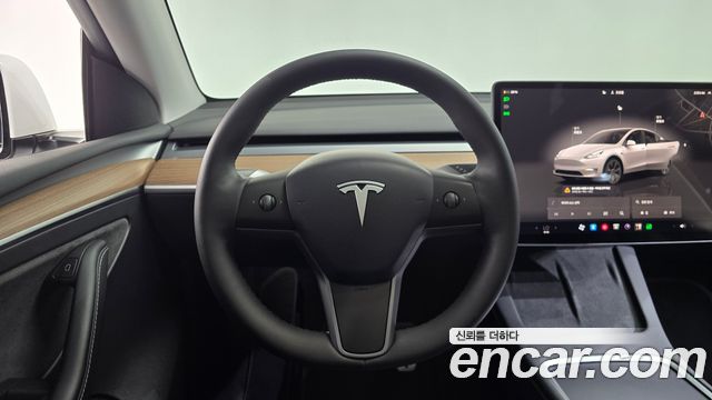 Tesla Model Y RWD 2024 — фото 13