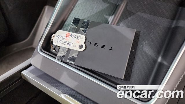 Tesla Model Y RWD 2025 — фото 15