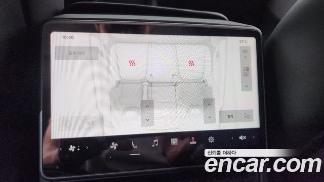 Tesla Model Y RWD 2025 — фото 19