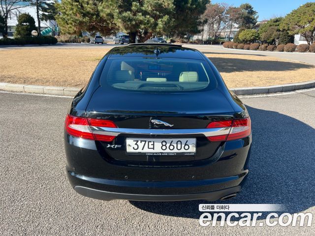 Jaguar XF 2.2D Luxury X250 2014 — фото 5