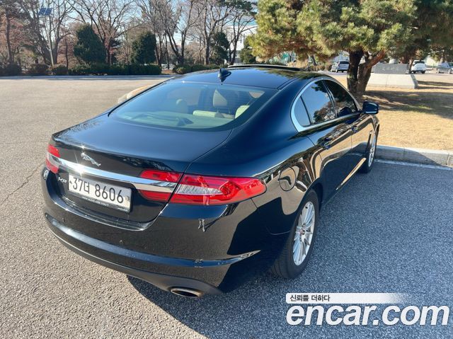 Jaguar XF 2.2D Luxury X250 2014 — фото 6