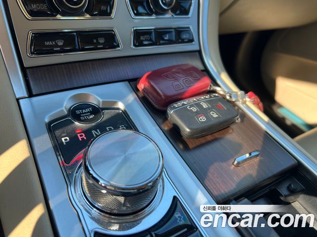 Jaguar XF 2.2D Luxury X250 2014 — фото 23