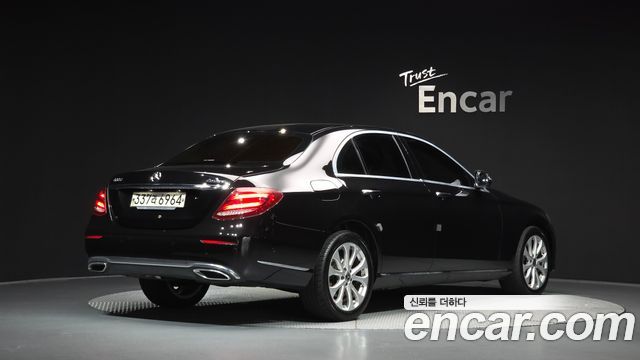 Mercedes-Benz E-Class (W213) E220d 4MATIC Exclusive 2020 — фото 2