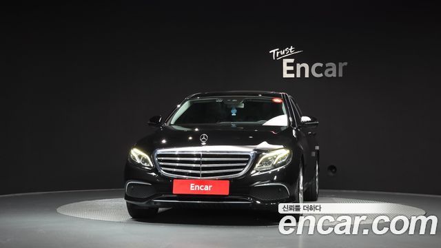 Mercedes-Benz E-Class (W213) E220d 4MATIC Exclusive 2020 — фото 3