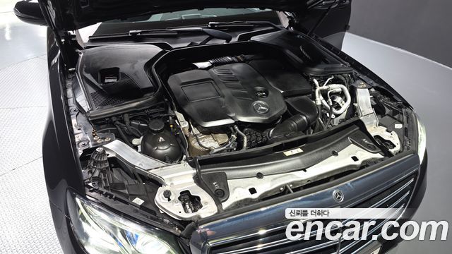 Mercedes-Benz E-Class (W213) E220d 4MATIC Exclusive 2020 — фото 6