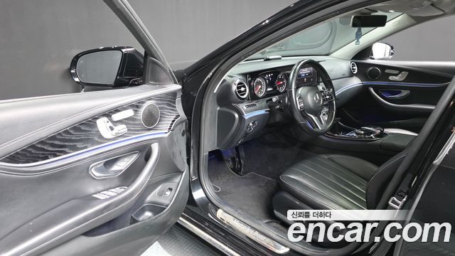 Mercedes-Benz E-Class (W213) E220d 4MATIC Exclusive 2020 — фото 10
