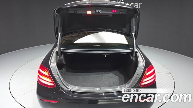 Mercedes-Benz E-Class (W213) E220d 4MATIC Exclusive 2020 — фото 20
