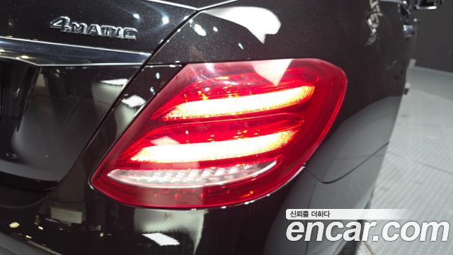 Mercedes-Benz E-Class (W213) E220d 4MATIC Exclusive 2020 — фото 23