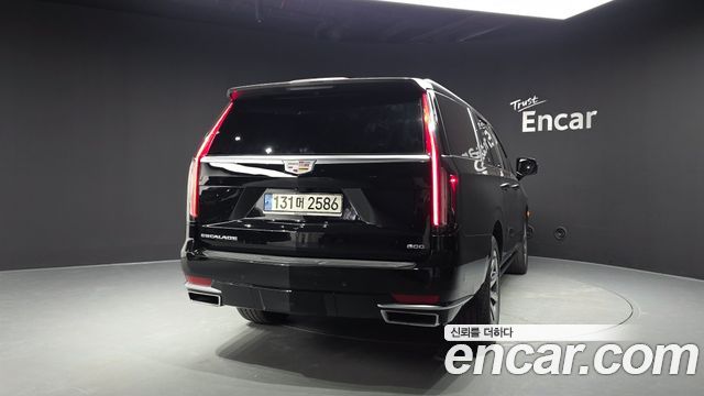 Cadillac Escalade (V) 6.2 ESV ESV Premium Luxury Platinum 2021 — фото 4