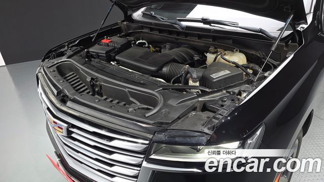 Cadillac Escalade (V) 6.2 ESV ESV Premium Luxury Platinum 2021 — фото 6