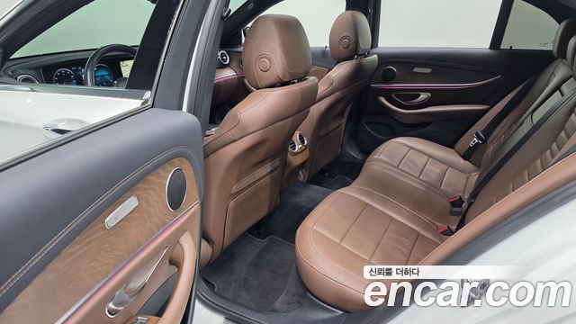 Mercedes-Benz E-Class (W213) E250 Exclusive 2021 — фото 12