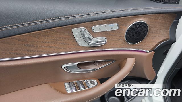 Mercedes-Benz E-Class (W213) E250 Exclusive 2021 — фото 27