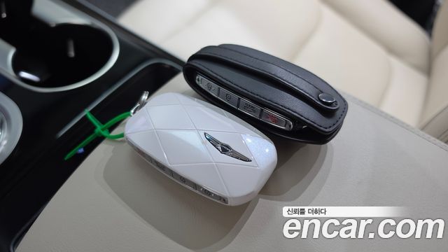 Genesis GV70 2.5T Gasoline 2WD 2025 — фото 16