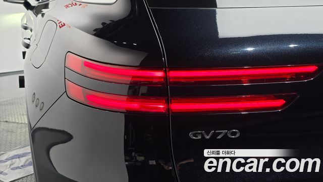 Genesis GV70 2.5T Gasoline 2WD 2025 — фото 23