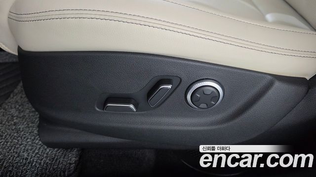 Genesis GV70 2.5T Gasoline 2WD 2025 — фото 33