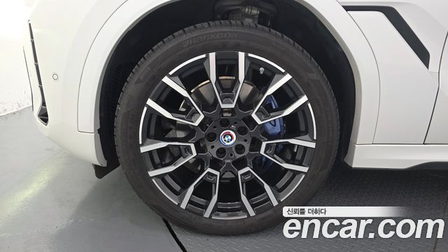 BMW X6 (G06) xDrive40i M Sport 2024 — фото 5