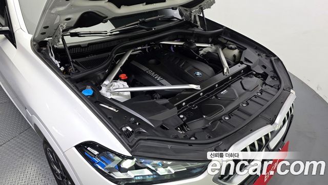 BMW X6 (G06) xDrive40i M Sport 2024 — фото 6