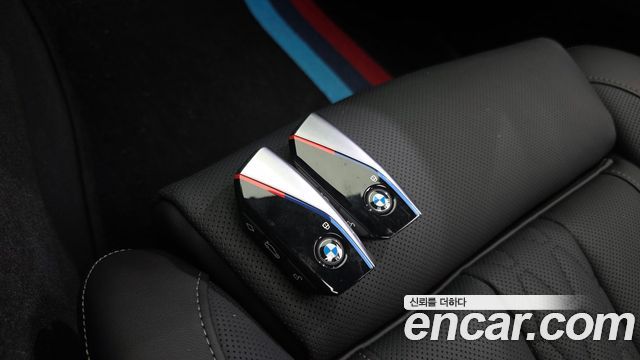 BMW X6 (G06) xDrive40i M Sport 2024 — фото 17