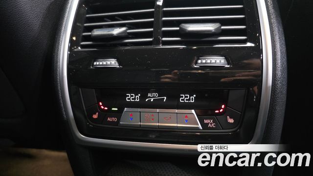 BMW X6 (G06) xDrive40i M Sport 2024 — фото 31