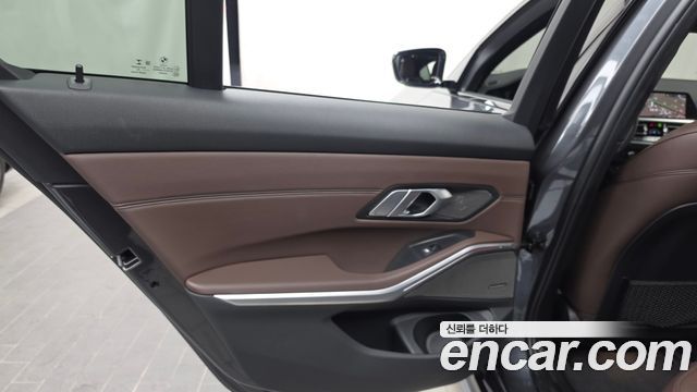 BMW 3 Series (G20) 330i M Sport 2019 — фото 31