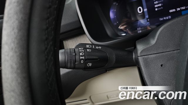 Volvo XC40 B4 Ultimate Bright 2023 — фото 30