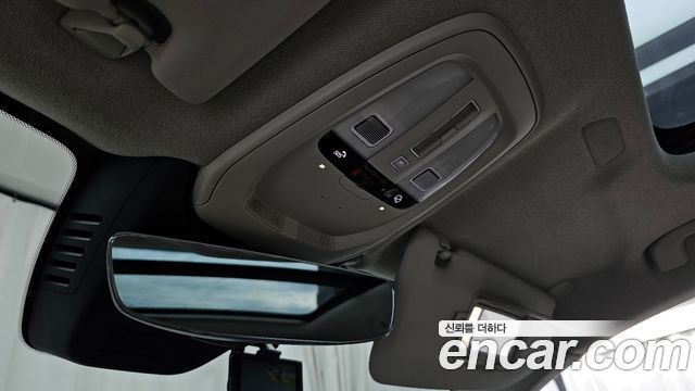 Volvo XC40 B4 Ultimate Bright 2023 — фото 31
