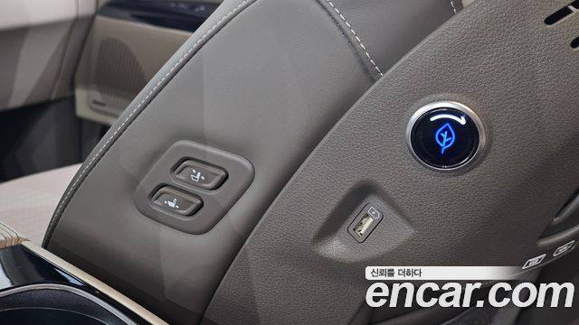 Kia Carnival (IV) Diesel 7-Seater Hi-Limousine Signature 2023 — фото 16