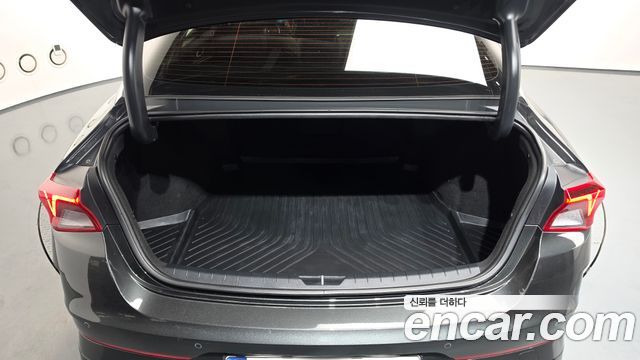 Kia K5 (III) 2.0 Noblesse 2020 — фото 32