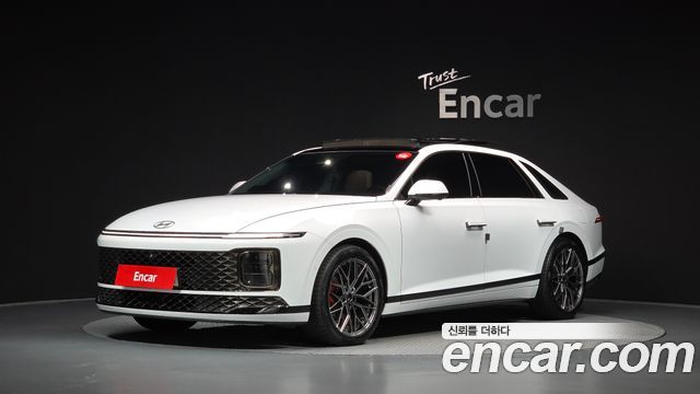 Hyundai Grandeur Hybrid (GN7) Calligraphy 2023 — фото 1