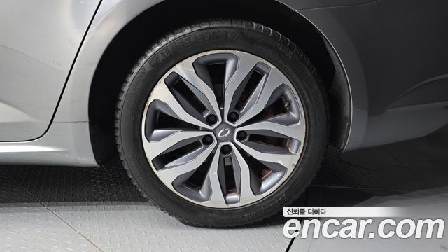 Renault Korea SM6 2.0 GDe LE 2016 — фото 21