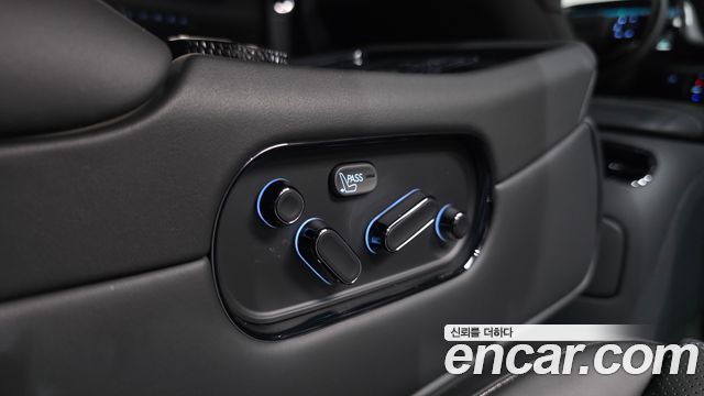 Genesis G90 (RS4) Gasoline 3.5 Turbo e-S/C AWD Black 2026 — фото 23