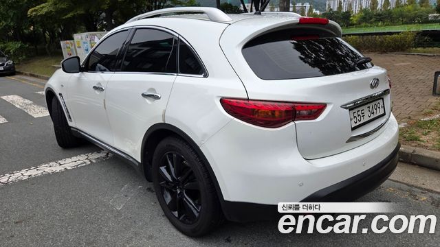 Infiniti FX30d 3.0 S51 2013 — фото 2