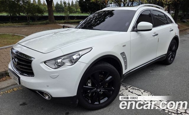 Infiniti FX30d 3.0 S51 2013 — фото 3