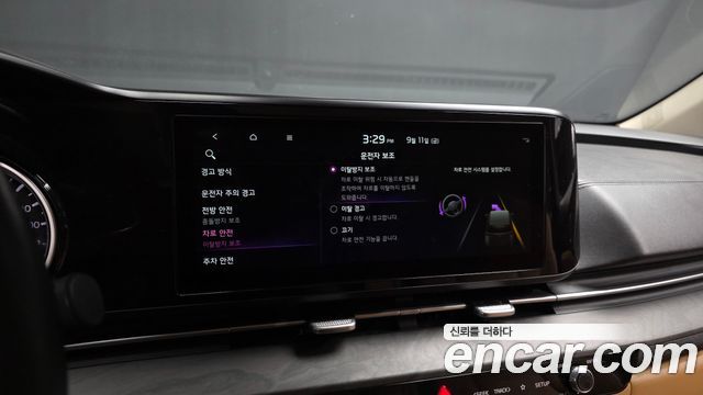 Kia Carnival (IV) Diesel 9-Seater Prestige 2023 — фото 16