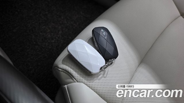 Genesis GV60 Standard 2022 — фото 15