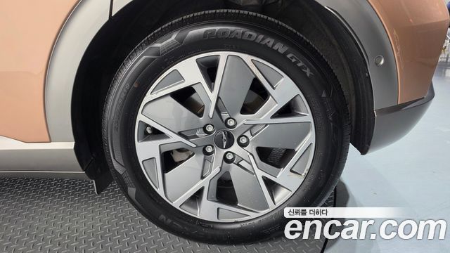 Genesis GV60 Standard 2022 — фото 21