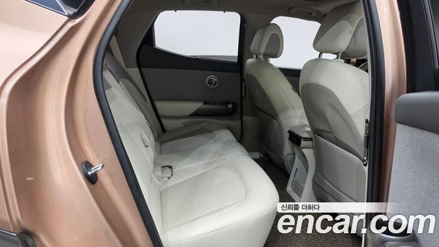 Genesis GV60 Standard 2022 — фото 28