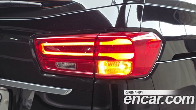 Kia Carnival 9-Seater Hi-Limousine Luxury 2019 — фото 23