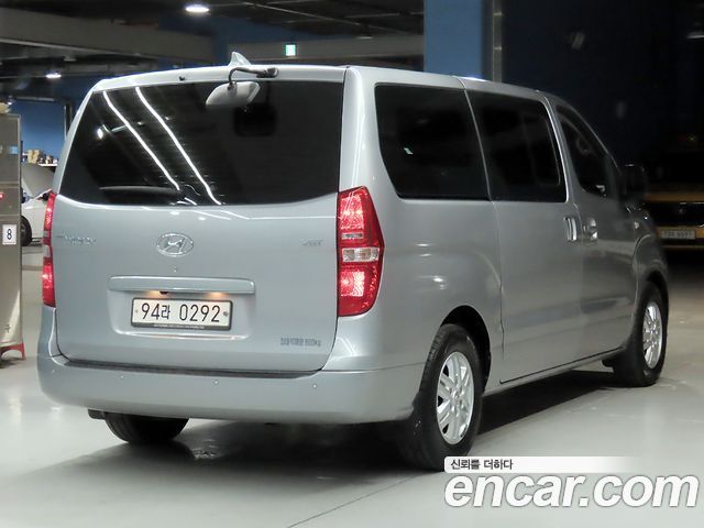 Hyundai Grand Starex Van 5-Seater Modern 2021 — фото 4