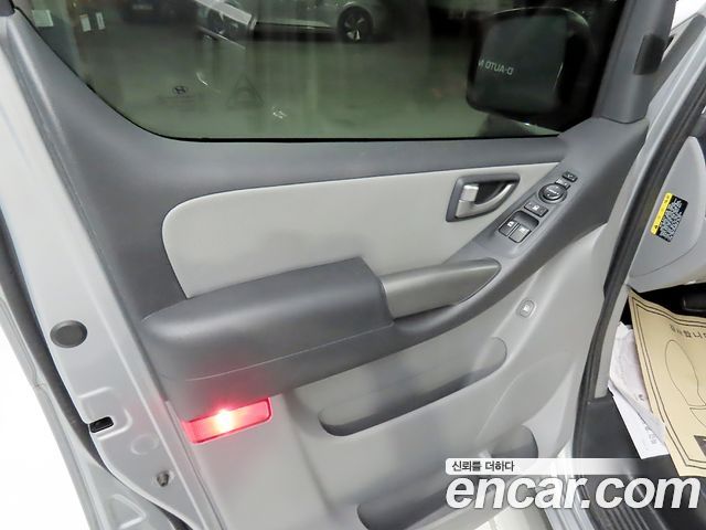 Hyundai Grand Starex Van 5-Seater Modern 2021 — фото 18