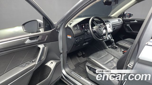 Volkswagen Tiguan Allspace 2.0 TDI Prestige 2018 — фото 10