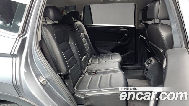 Volkswagen Tiguan Allspace 2.0 TDI Prestige 2018 — фото 12